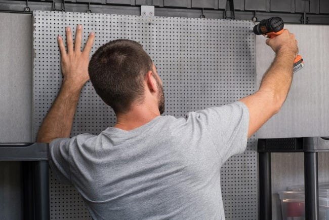 Abris de jardin ARTISAN 77 gris en résine KETER 4,7m² | Compact, Robuste & Sécurisé – Image 11